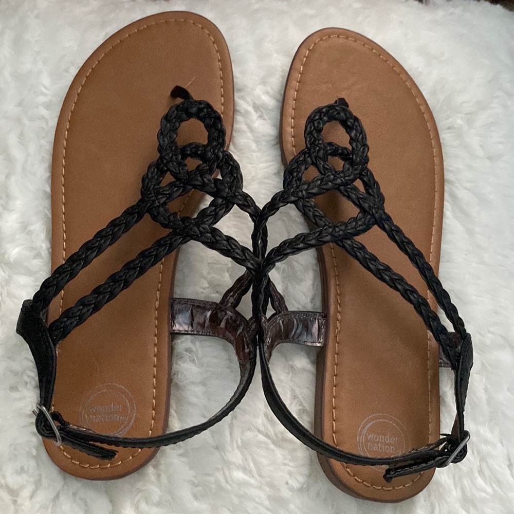 WONDER NATION SANDLES NEVER WORN SIZE GIRLS 4